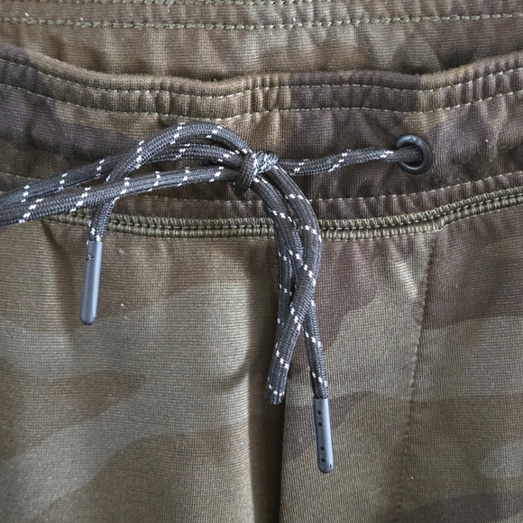 American Eagle Outfitters Women's S Green Camouflage Joggers 4 Pkt Drawstring - Picture 3 of 16